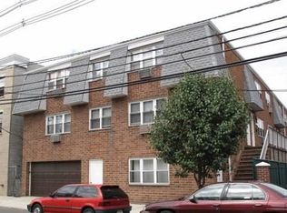 412 68th St APT 2, Guttenberg, NJ 07093