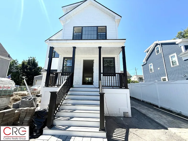 140 Summer St #1 — Photo 43