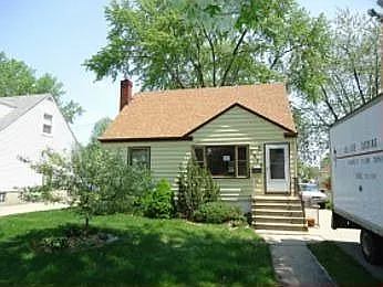 6937 Schneider Ave — Photo 1
