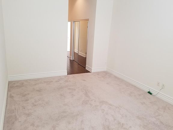 2nd image of 12745 Moorpark St APT 410