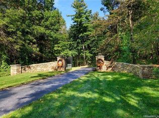 612 Cook Hill Rd, Danielson, CT 06239