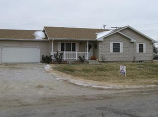 700 N Nelson St, Bennington, KS 67422