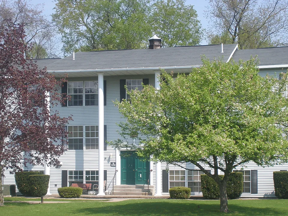 114 Manor Vlg #114