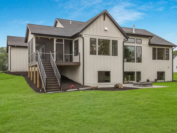 6622 Aries Court, Eau Claire, WI 54701