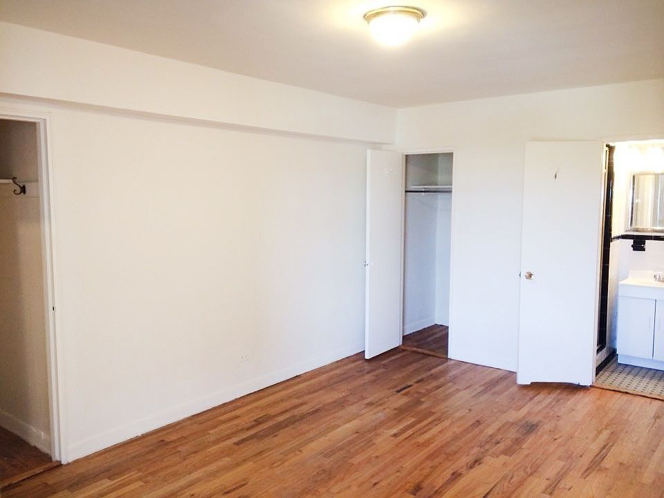 1st image of 5505 Woodside Ave APT 424