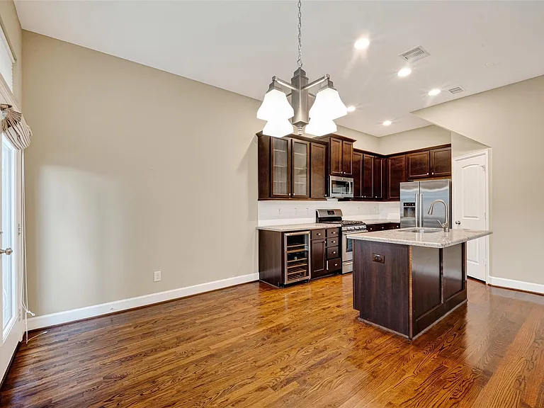 1333 W 23rd St #A — Photo 16