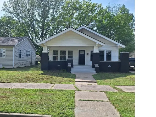 1175 Walnut St, Muskogee, OK 74403