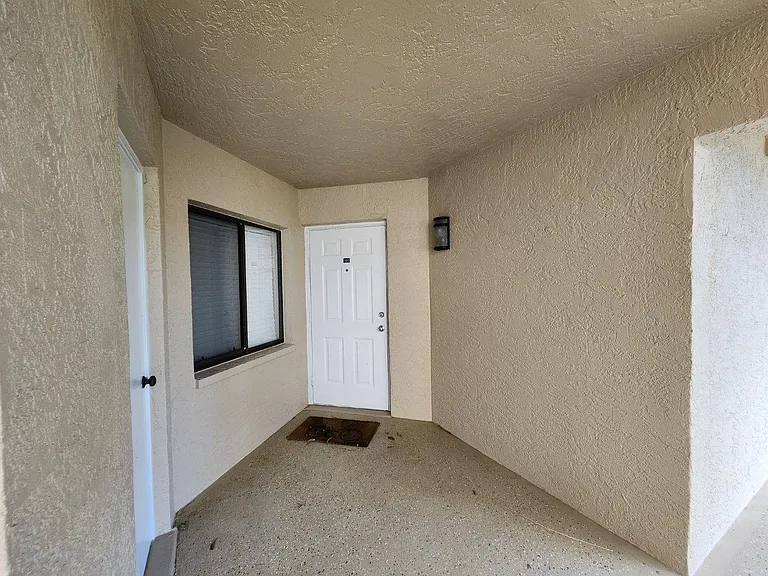 9640 Windsor Gardens Ln #103 — Photo 1