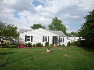 11 W Lamington Rd, Hampton, VA 23669