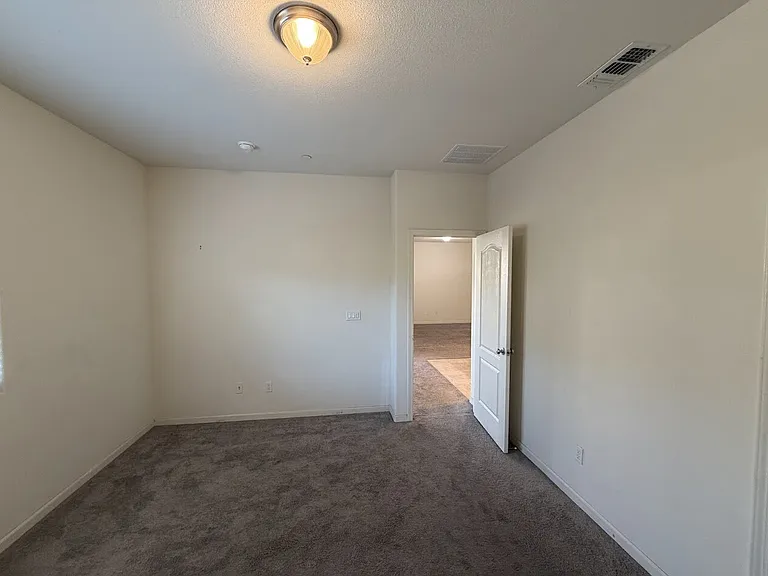 519 Tolman Way — Photo 10