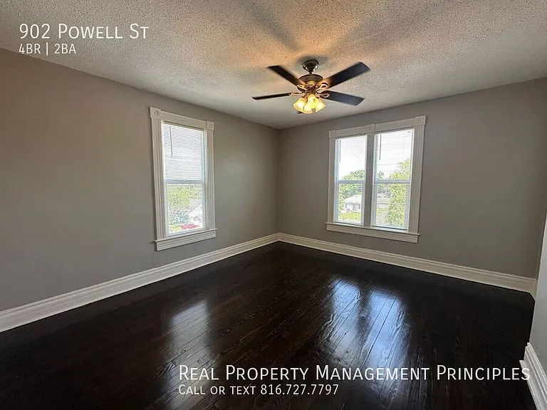 902 Powell St — Photo 27