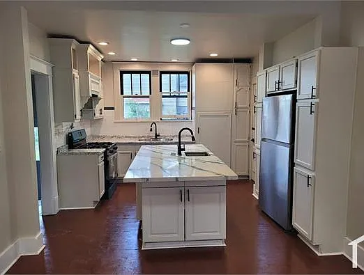 429 Welsh Ave — Photo 1