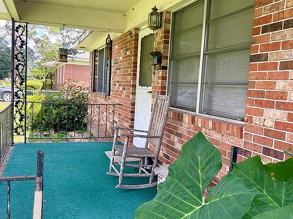 3rd image of 407 Sherrod Ave