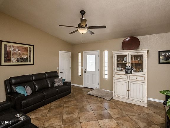 5th image of 2260 Interlake Dr