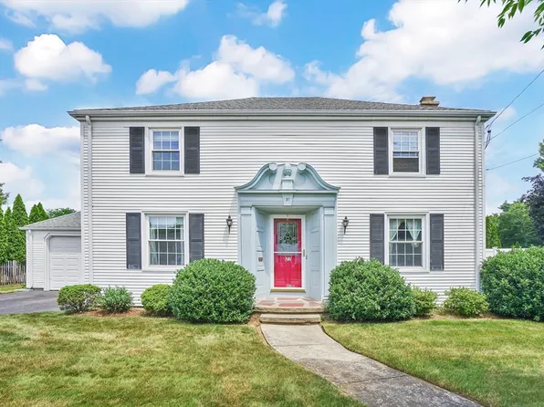 27 Oregon St, Springfield, MA 01118