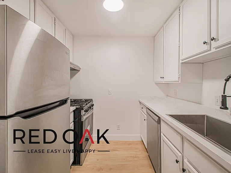 Toluca Lofts — Photo 13