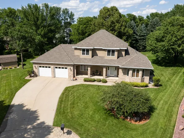 1201 Morningside Cir, Marshall, MN 56258