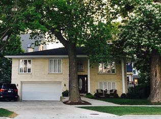 528 N La Grange Rd, La Grange Park, IL
