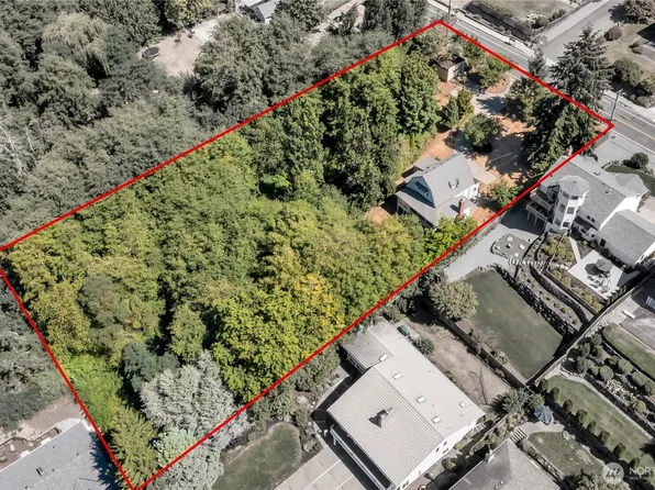 2132 Sunset Drive W, University Place, WA 98466