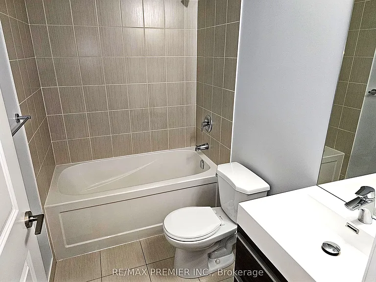 17 Zorra St #2101 — Photo 10