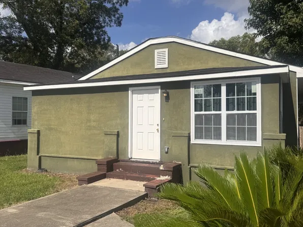 2723 Altama Ave, Brunswick, GA 31520