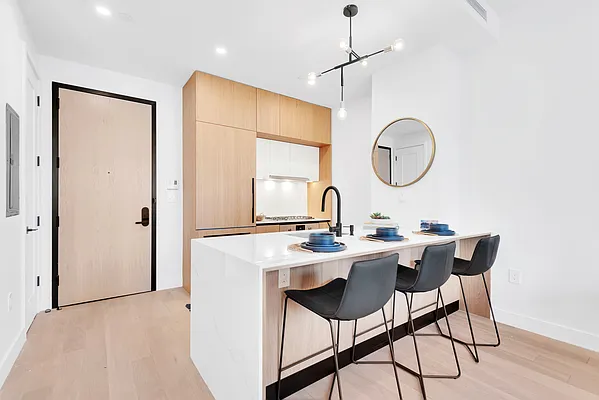 Rented by Modern Spaces | media 3