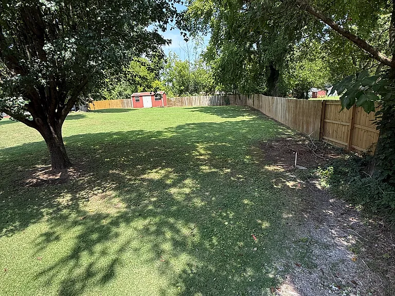 3223 Mountain View Dr — Photo 31