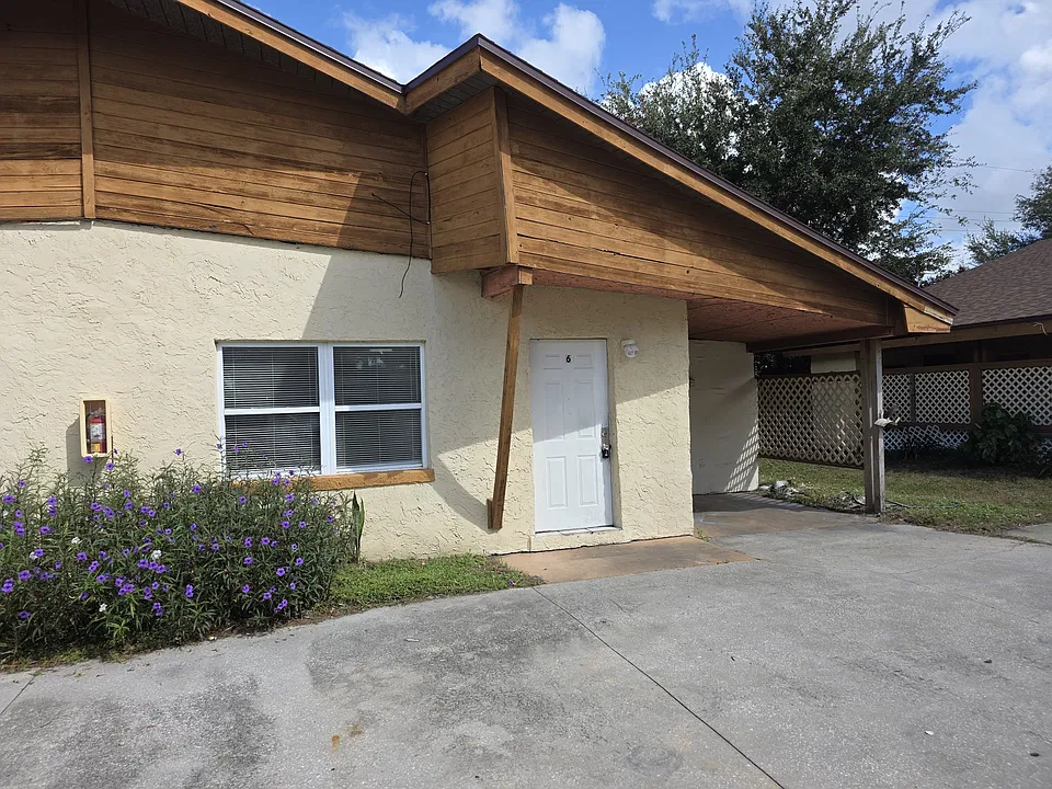 105 Palmetto Ave #6