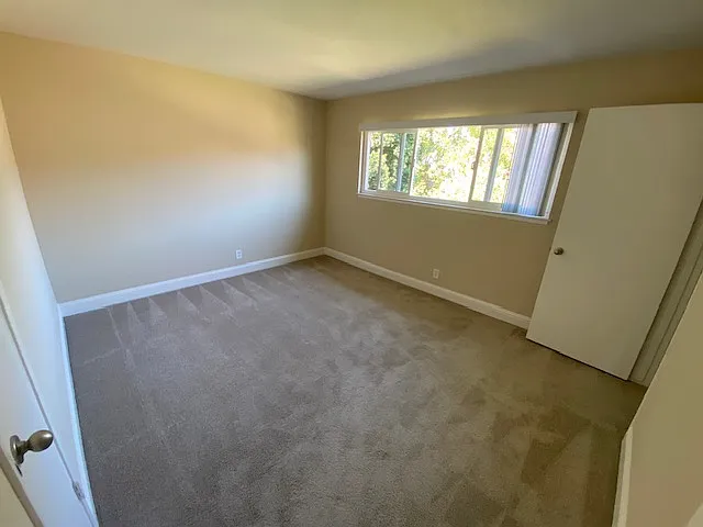 786 Reseda Dr #12 — Photo 6