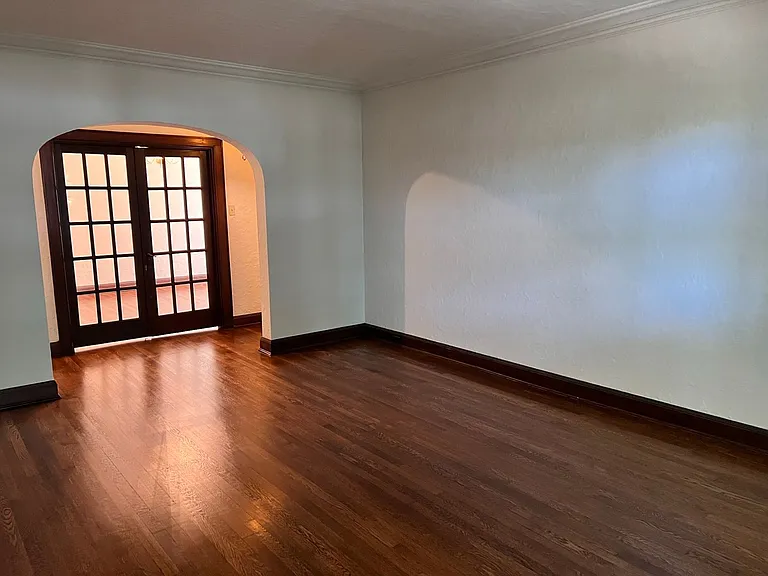 2558 Madison — Photo 68