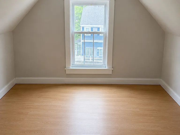 33 Park St — Photo 9