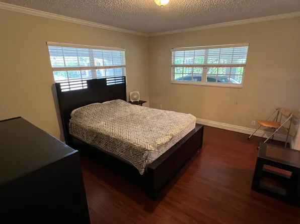 2905 N Palm Aire Drive, Pompano Beach, FL 33069