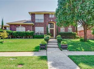 8006 Munich Dr, Rowlett, TX 75089