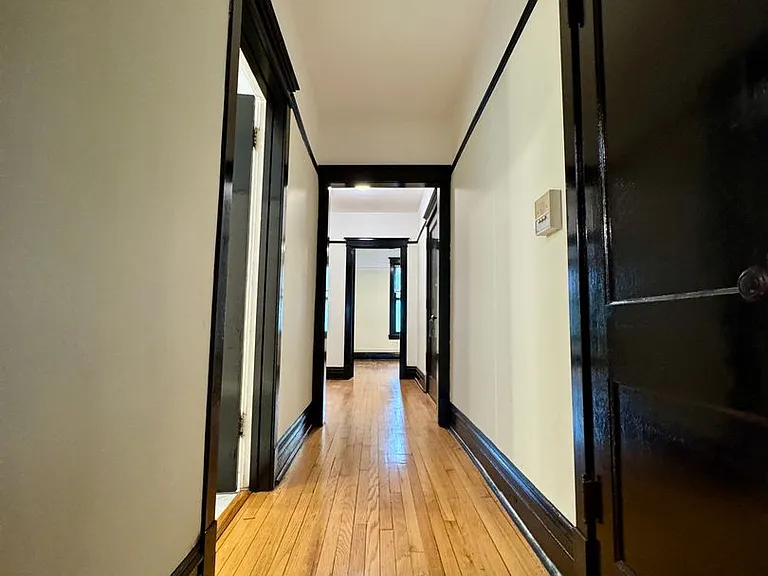 3801 N Lincoln Ave — Photo 9