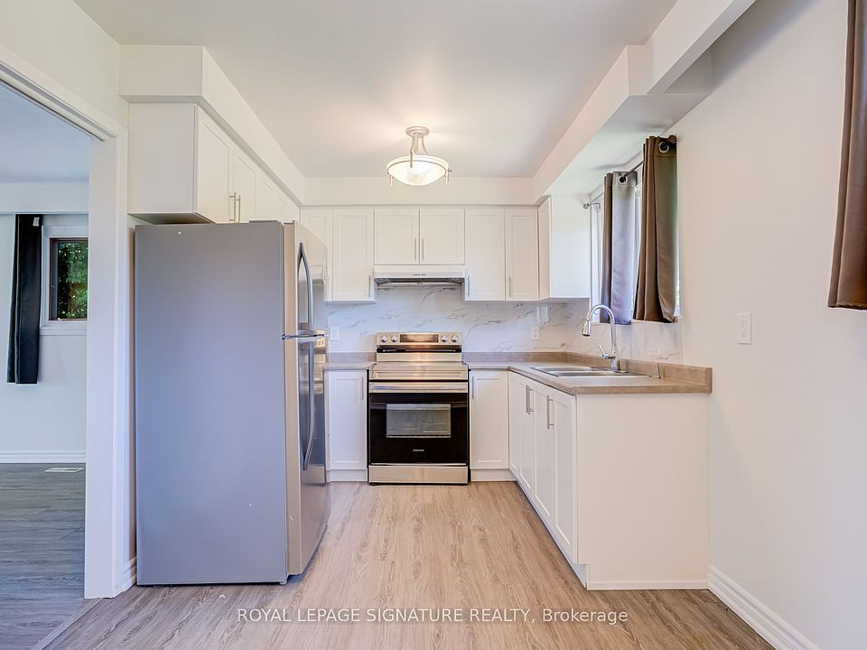 1st image of 141 Oakmeadow Blvd