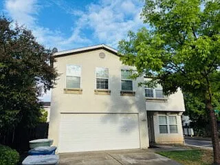3762 Beam Ave — Photo 1