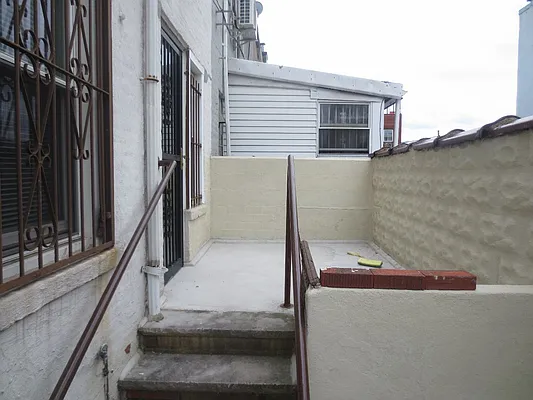 Rented by Block & Lot Real Estate | media 6