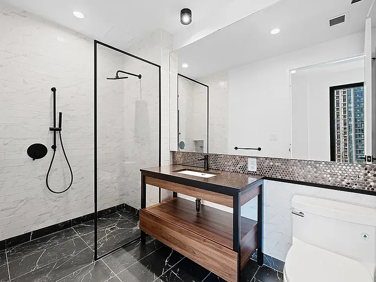 224 W 124th St #202 — Photo 9