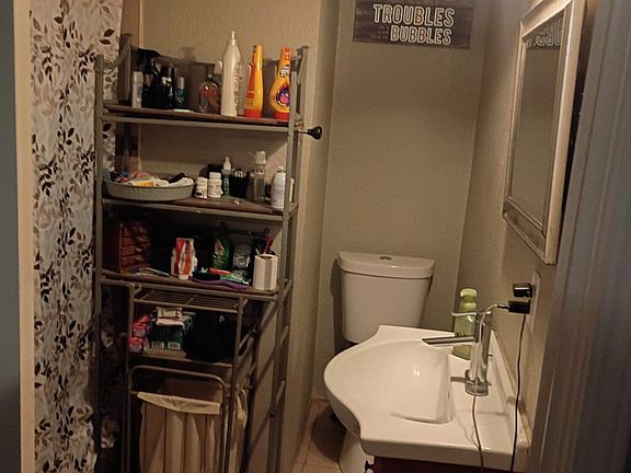 4th image of 225 Polo Inn Rd