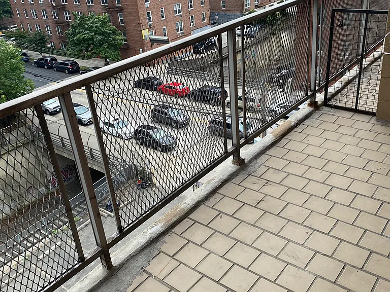 3825 Parsons Blvd #5B — Photo 9