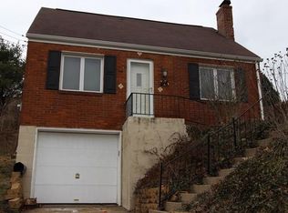 946 Goldenrod St, Homestead, PA