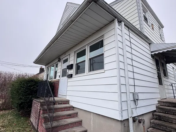 35 Berkley Blvd Unit 1 & 2, Iselin, NJ 08830