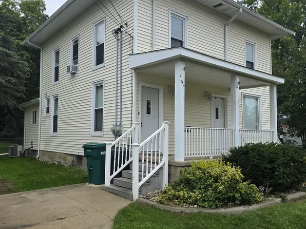 208 N Maple St #1/2, Flushing, MI 48433