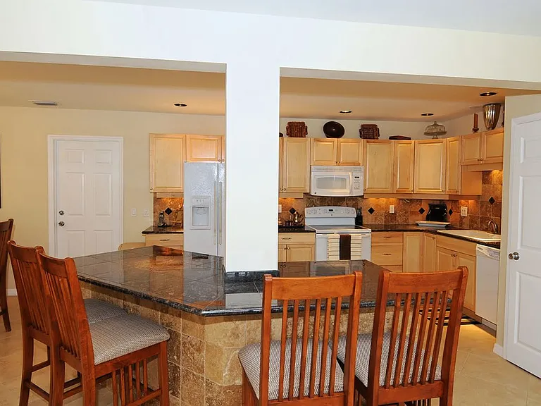 8200 Ibis St #1 — Photo 17