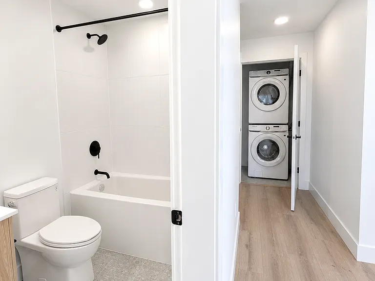 20769 Fraser Hwy #433 — Photo 9