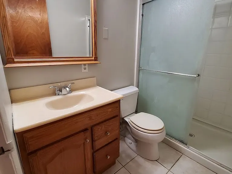 1415 De Witt Ave — Photo 8