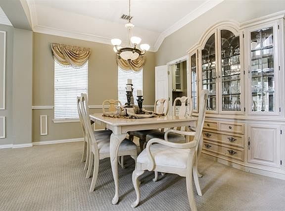 5th image of 2949 Moss Creek Ct