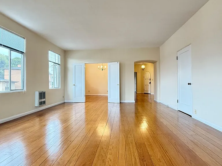 Ivy Dr. 2551 — Photo 9