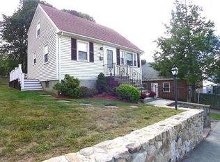 32 Nicholl St, Quincy, MA 02169