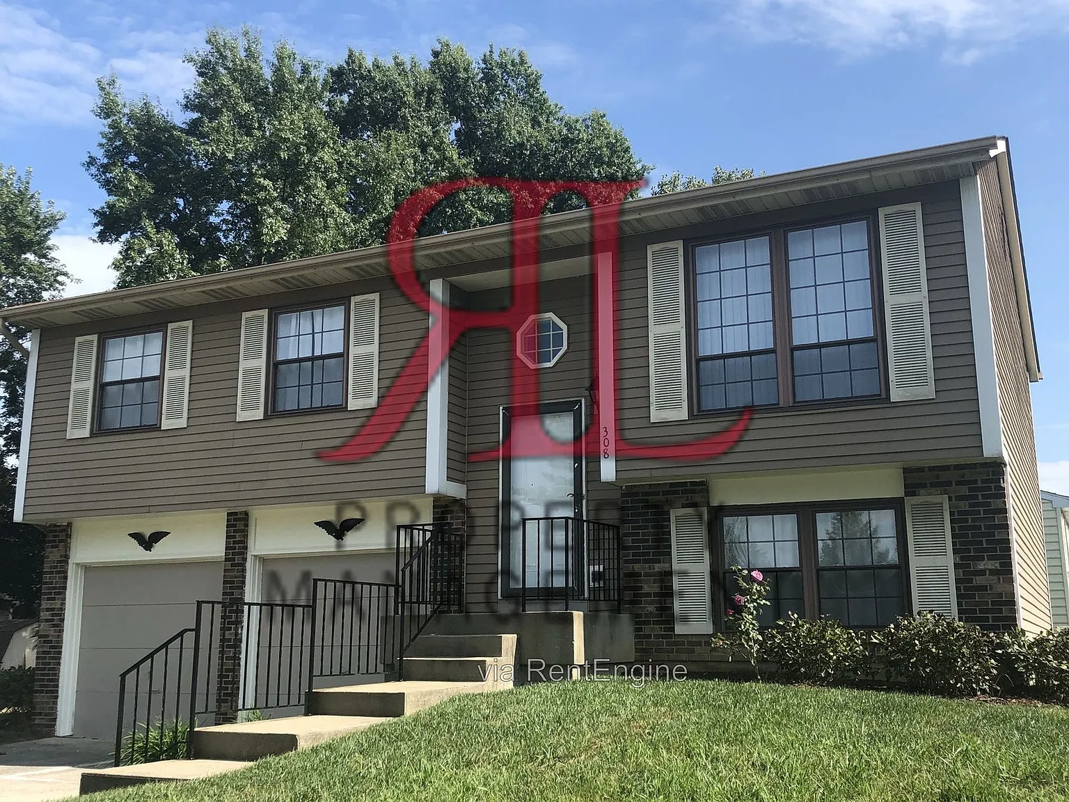 3 bed, 2.0 bath, 1052 sqft, $1,525 — Photo 1